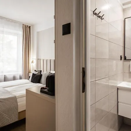 Hotel Delta-2